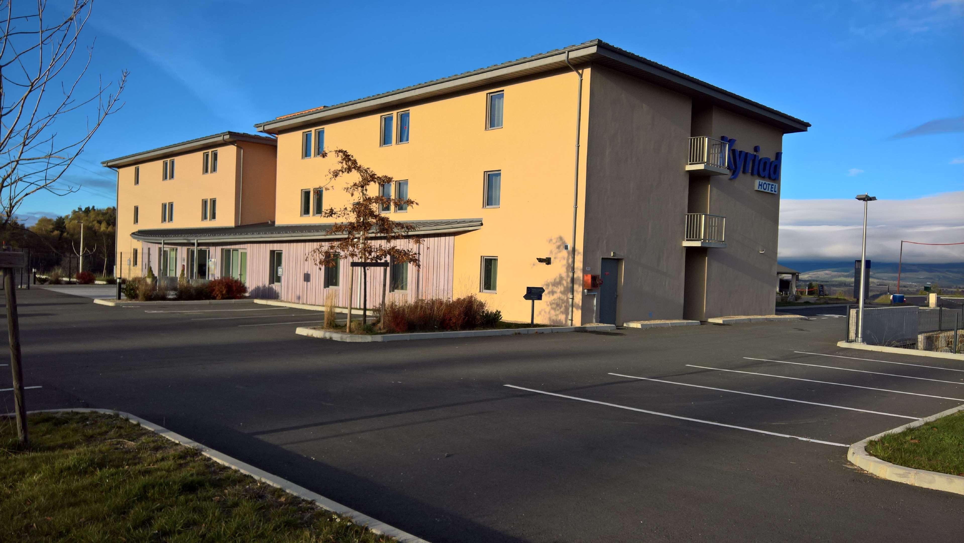 Kyriad Saint Chély d'Apcher - Aire de la Lozère Albaret-Sainte-Marie Esterno foto
